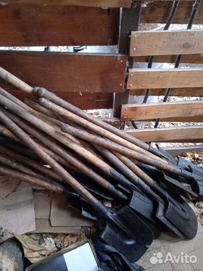 Большая саперная лопата бсл-110