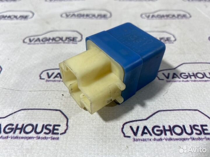 Реле Nissan Maxima A33 2.0 2004