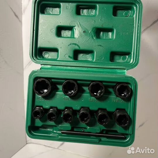 Набор головок для поврежденных болтов и гаек