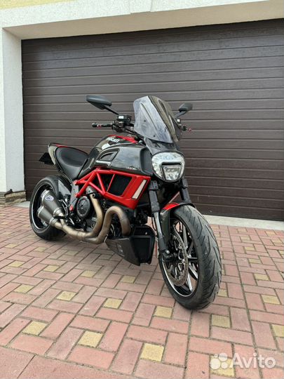 Ducati diavel carbon
