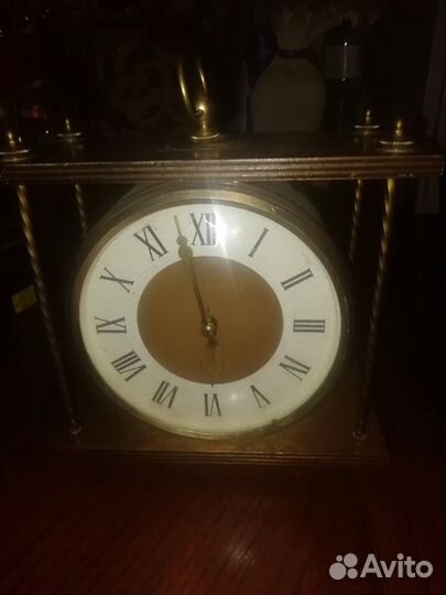 Настольные часы