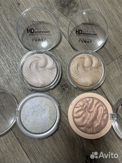 Бронь 2 Набора косметики пакетом новое и бу