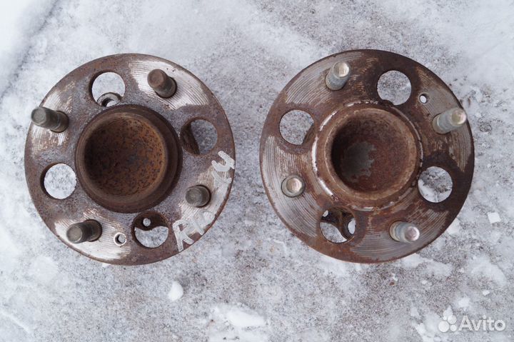 Ступица задней оси Киа Рио 3, Хэндай Солярис