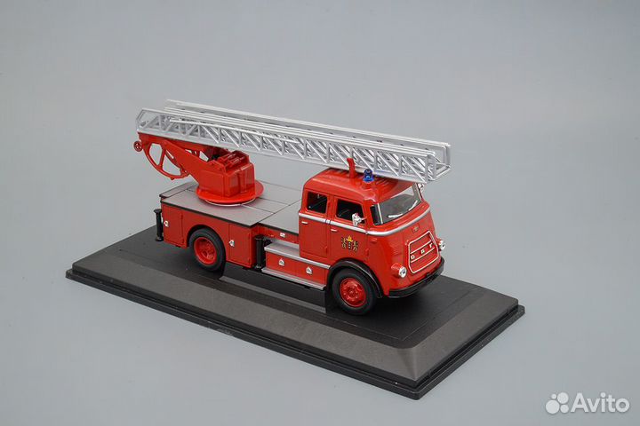 Сборная модель автомобиля Lucky Toys 43016