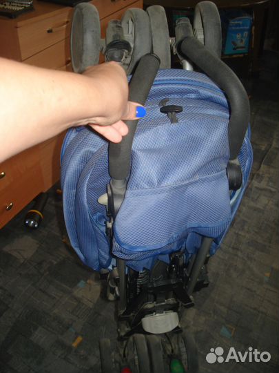 Продается коляска-трость