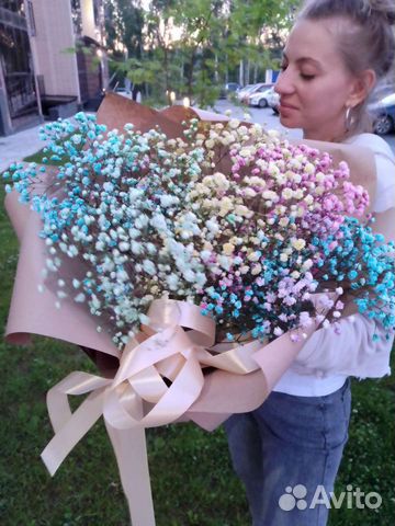 Букет цветов из гипсофилы в крафтовой упаковке