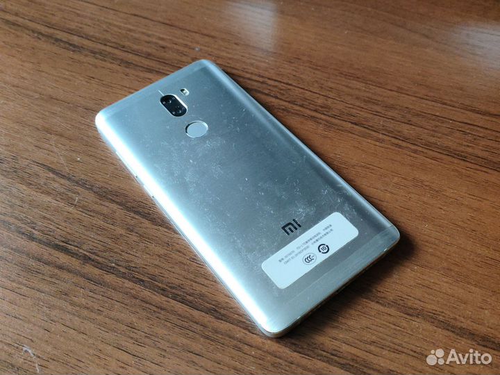 Xiaomi Mi 5S Plus, 4/64 ГБ