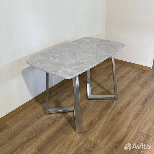 Кухонный стол 'Certain Client'