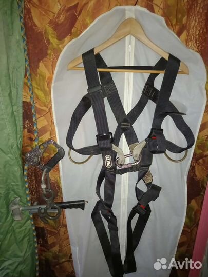 Альпинистское снаряжение, обвязка