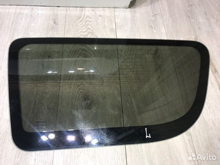 Стекло глухое заднее левое LADA Largus K4M 2017