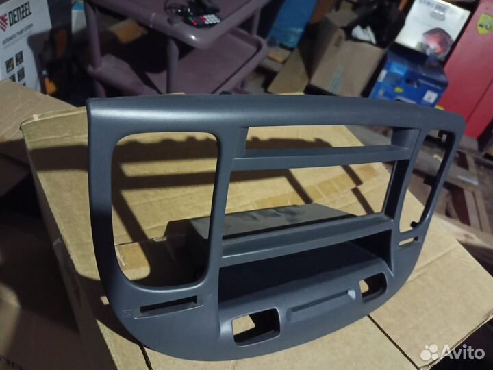 Декаротивная рамка магнитолы