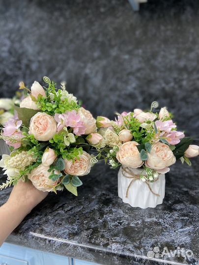 Интерьерные композиции из искусственных цветов