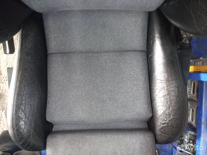 Сидение переднее правое BMW e34