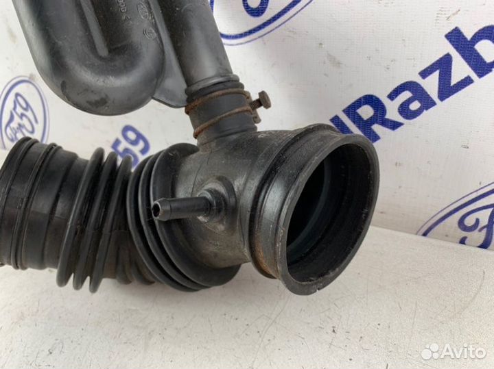 Патрубок воздушного фильтра (гофра) Hyundai Tucson