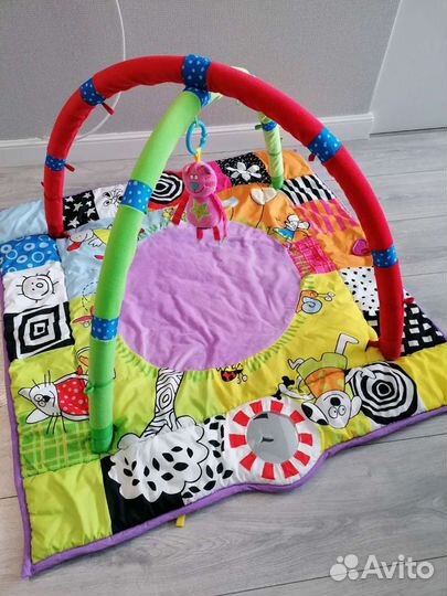 Развивающий коврик + дуга с игрушками
