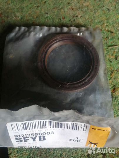 Сальник коленвала передний Honda cr-v 2.4