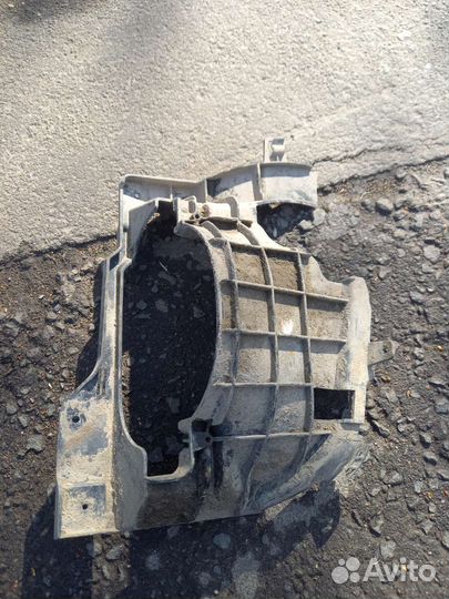 Кронштейном бампера заднего левый Mercedes W167