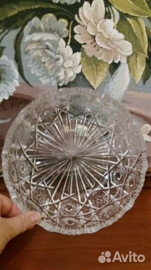 Хрустальная ваза