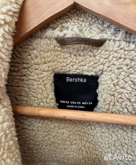 Дубленка женская авиатор XS Bershka