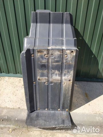Подкрылок кабины лев. MAN TGS 2008 81612100675
