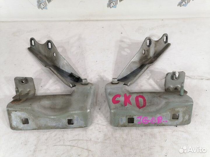 Петля капота Cadillac Cts GMX320 LY9 2003