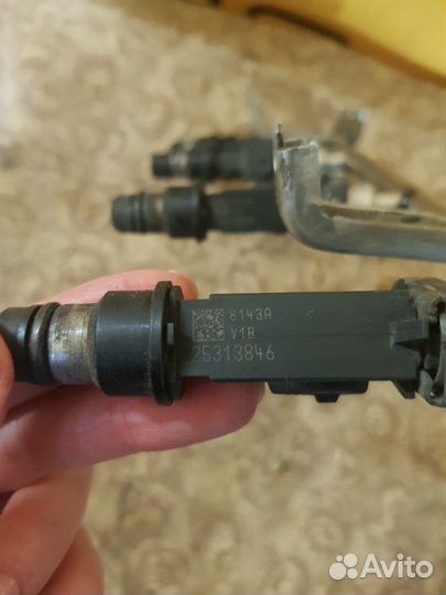 Форсунка топливная Opel Astra G Z16XE 1.6 2003