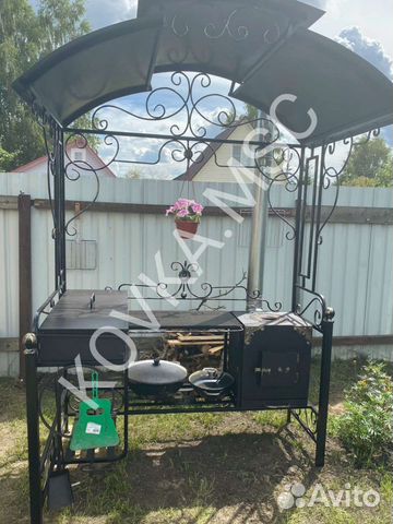 Мангал с крышей