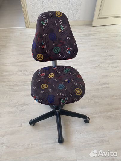 Компьютерное кресло