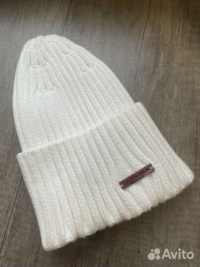 Шапка женская вязаная