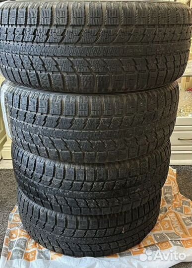 Toyo Observe GSi-5 235/75 R16
