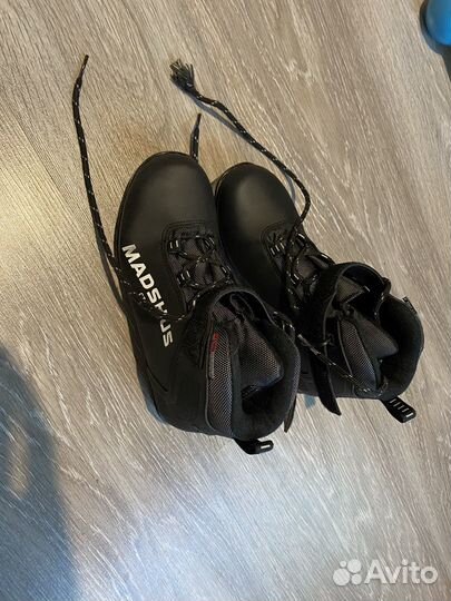 Лыжные ботинки 36 размер
