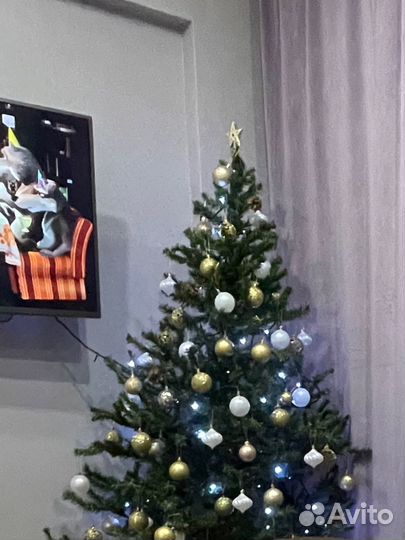 Елка искусственная