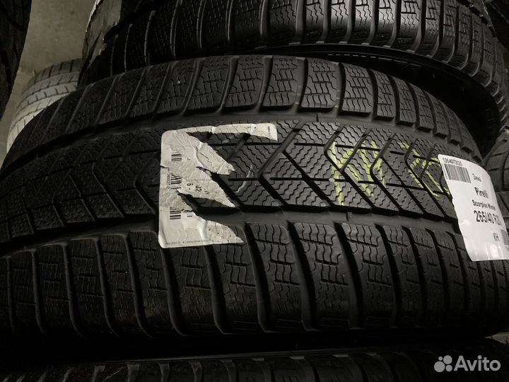 Pirelli Scorpion Winter 265/40 R20