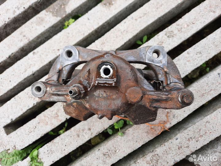 Суппорта передние Chevrolet Cruze, Opel Astra J