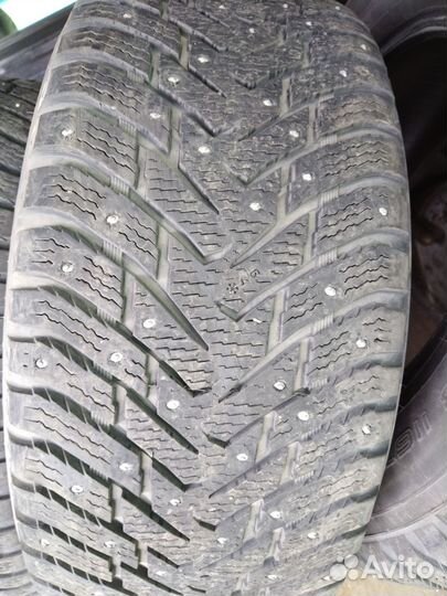 Nokian Tyres Hakkapeliitta 8 SUV 285/60 R18 116T