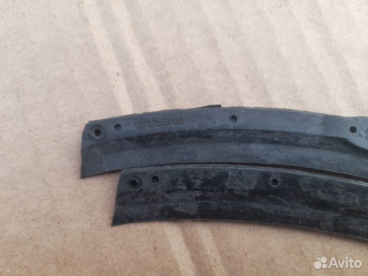 Коллекционные щетки дворников фар Нива