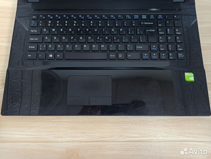 Мощный 17 дюймовый ноутбук на i5