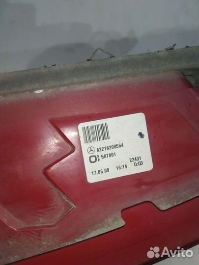 Фонарь левый правый Mercedes W221