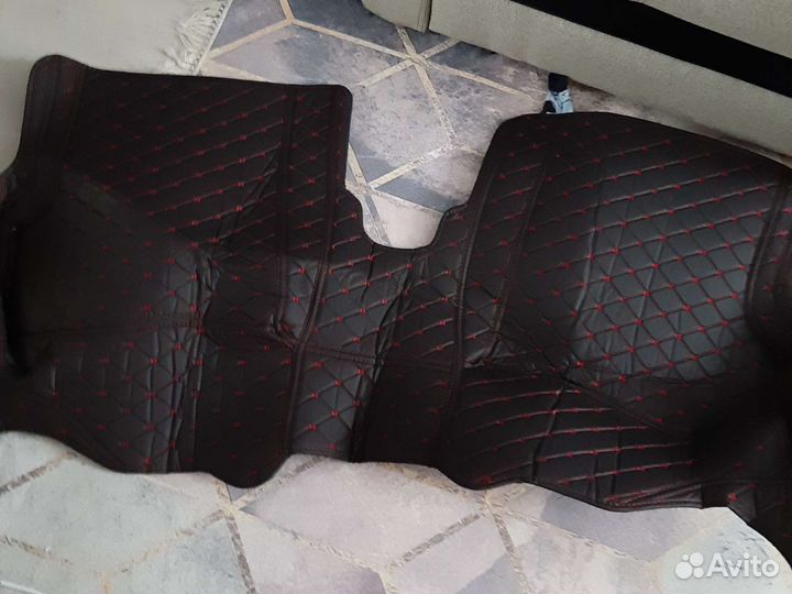 Эко коврики на renault duster новые