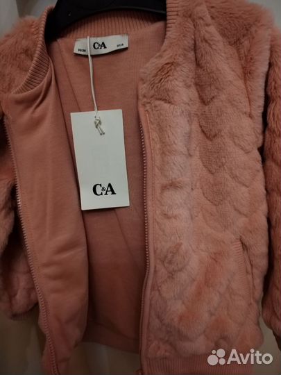 Куртка бомберC&A из искусств. меха на девочку р 98