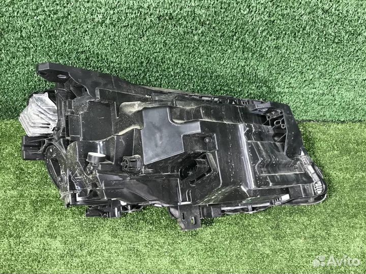 Фара левая Mercedes-Benz GLA-Class