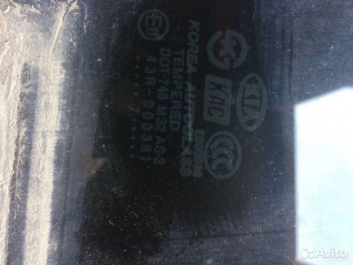 Стекло Kia Rio 2 2005-2009