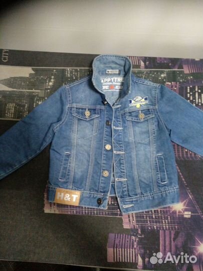 Джинсовая куртка