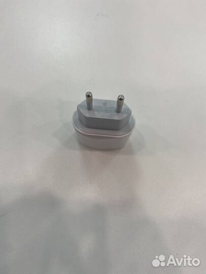 Зарядка на iPhone 20w