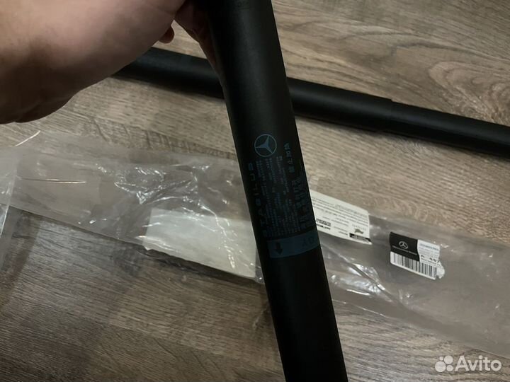 Амортизатор крышки багажника Mersedes-Benz