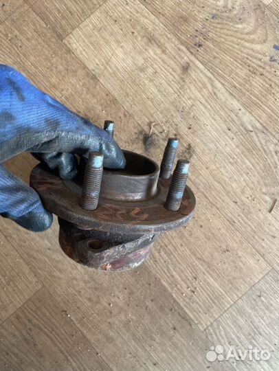 Ступица передняя для Opel Zafira C tourer