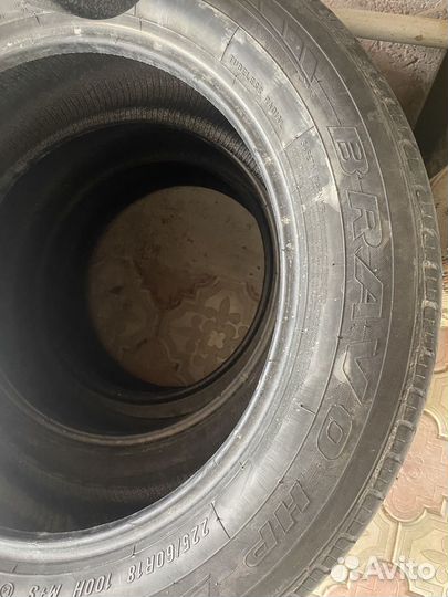 Maxxis Bravo HP-M3 225/60 R18