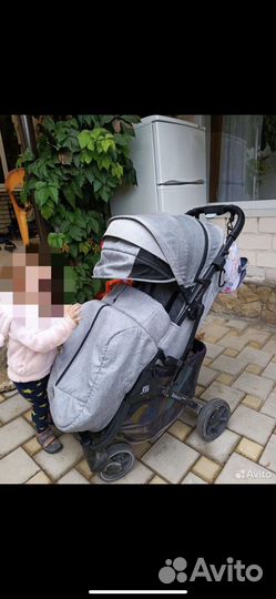 Прогулочная коляска