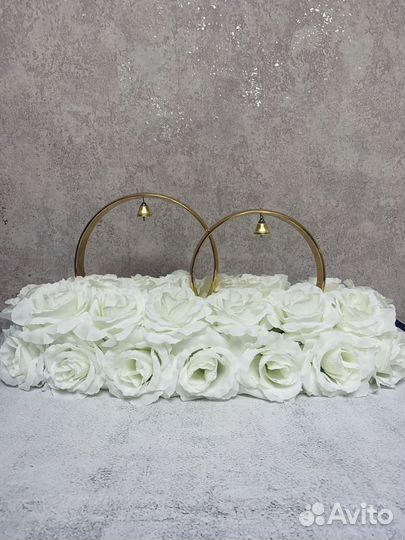 Свадебные украшения на автомобиль