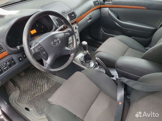 Toyota Avensis 1.8 МТ, 2006, 195 000 км